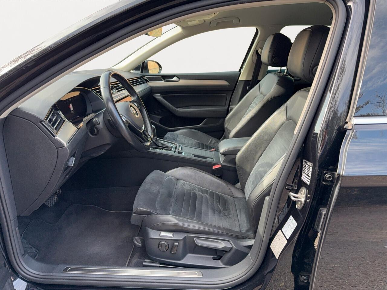 Volkswagen Passat Variant 2.0 TDI SCR 190 CV 4MOTION DSG Executive - 2018