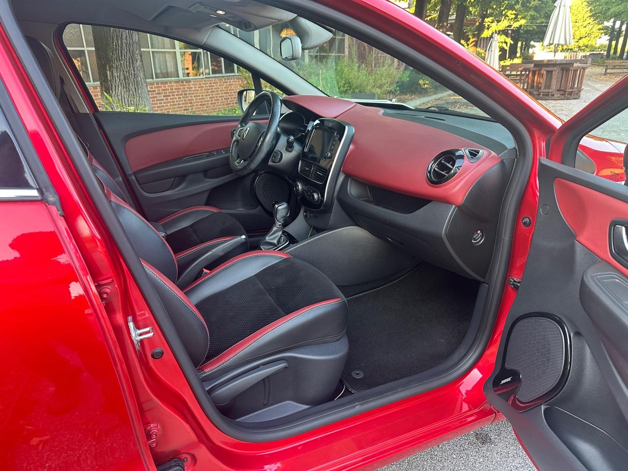 Renault Clio dCi 8V 90CV EDC Start&Stop 5 porte Energy Intens
