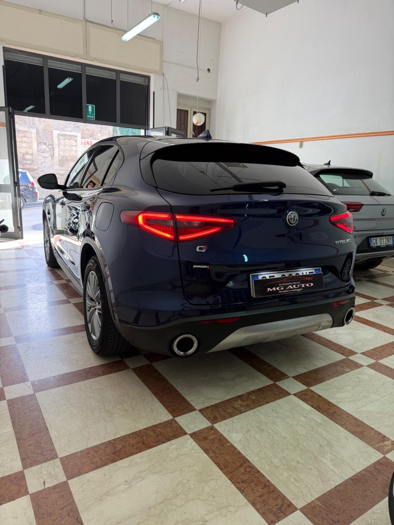 Alfa Romeo Stelvio Rosso edizione