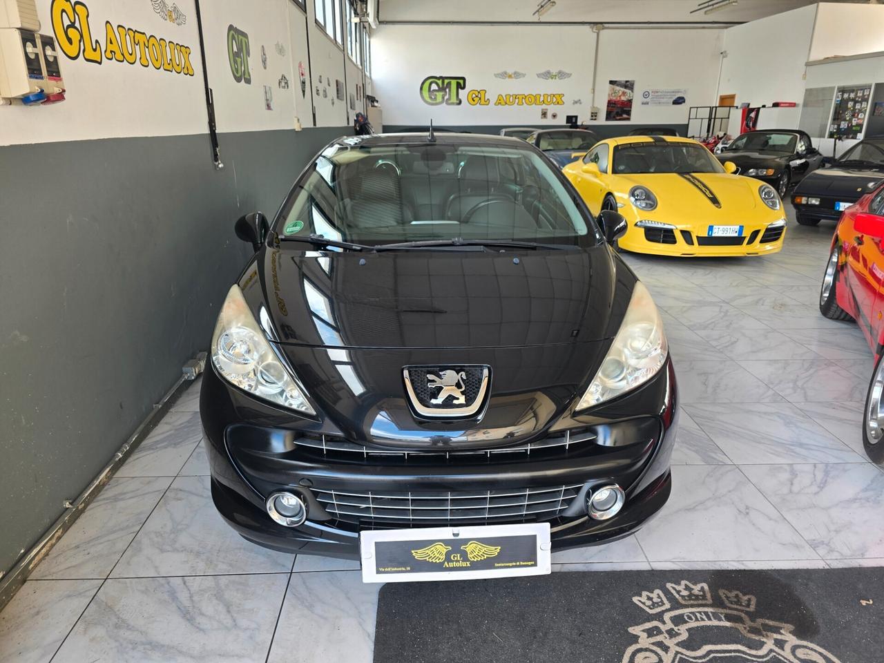 Peugeot 207 1.6 THP 150CV CC Roland Garros