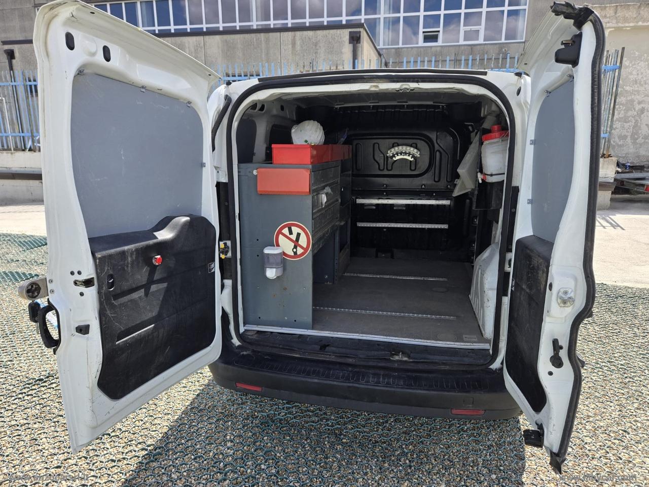 Doblò 1.6 MJT 105CV PC-TN Cargo Business