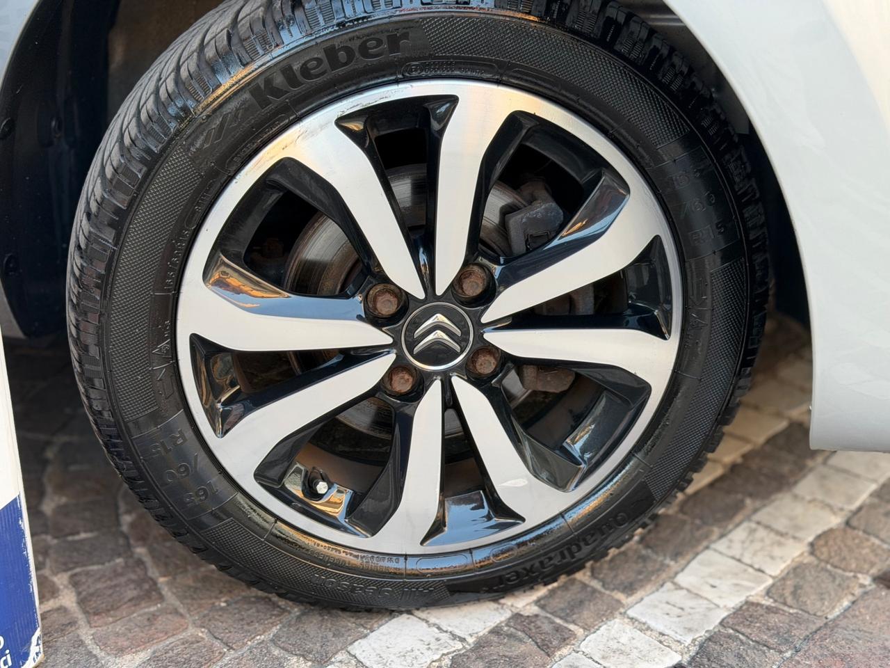 Citroen C1 PureTech 82 5 porte Shine