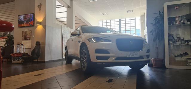 JAGUAR F-Pace 180CV PrestigeR aut. *MOTORE NUOVO GAR 2ANN**