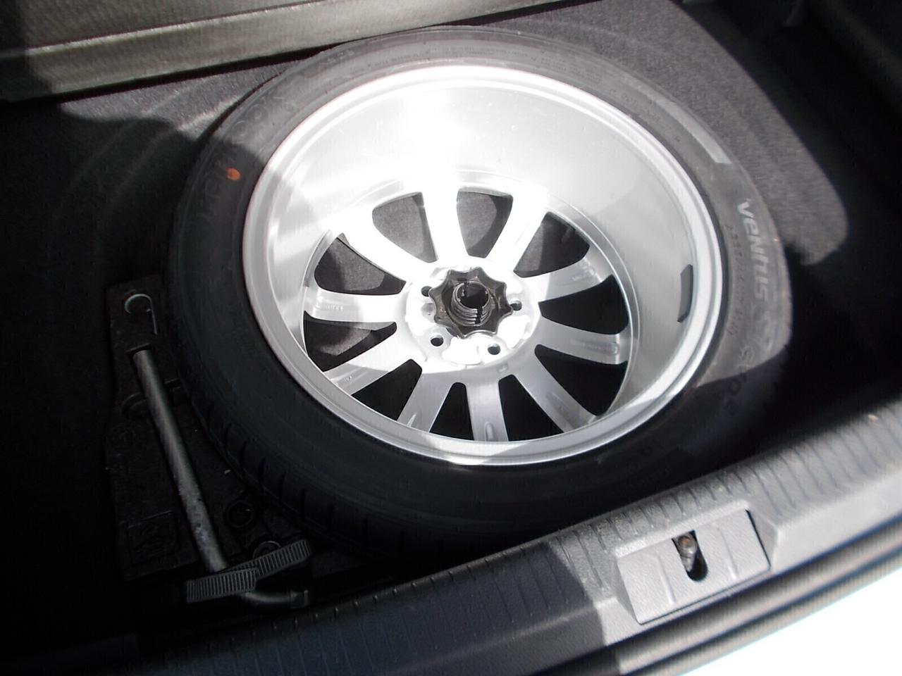 Volkswagen Golf 1.6 TDi VIRTUAL COCKPIT da VETRINA