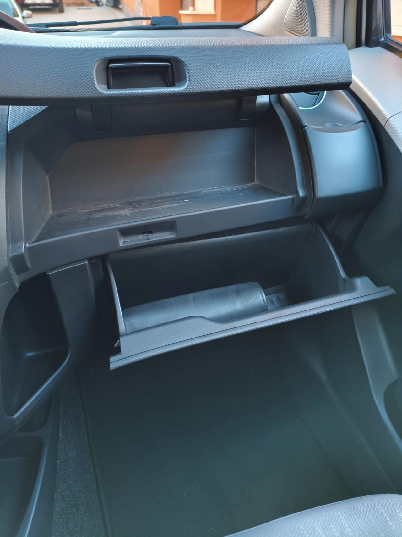 Toyota Yaris 1.3 - 5 porte