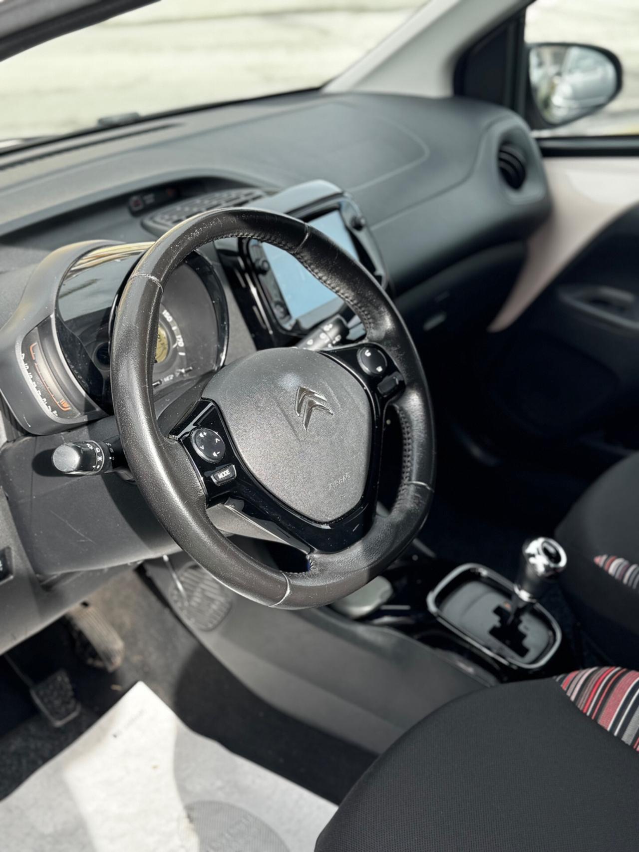 Citroen C1 VTi 72 ETG 5 porte Shine