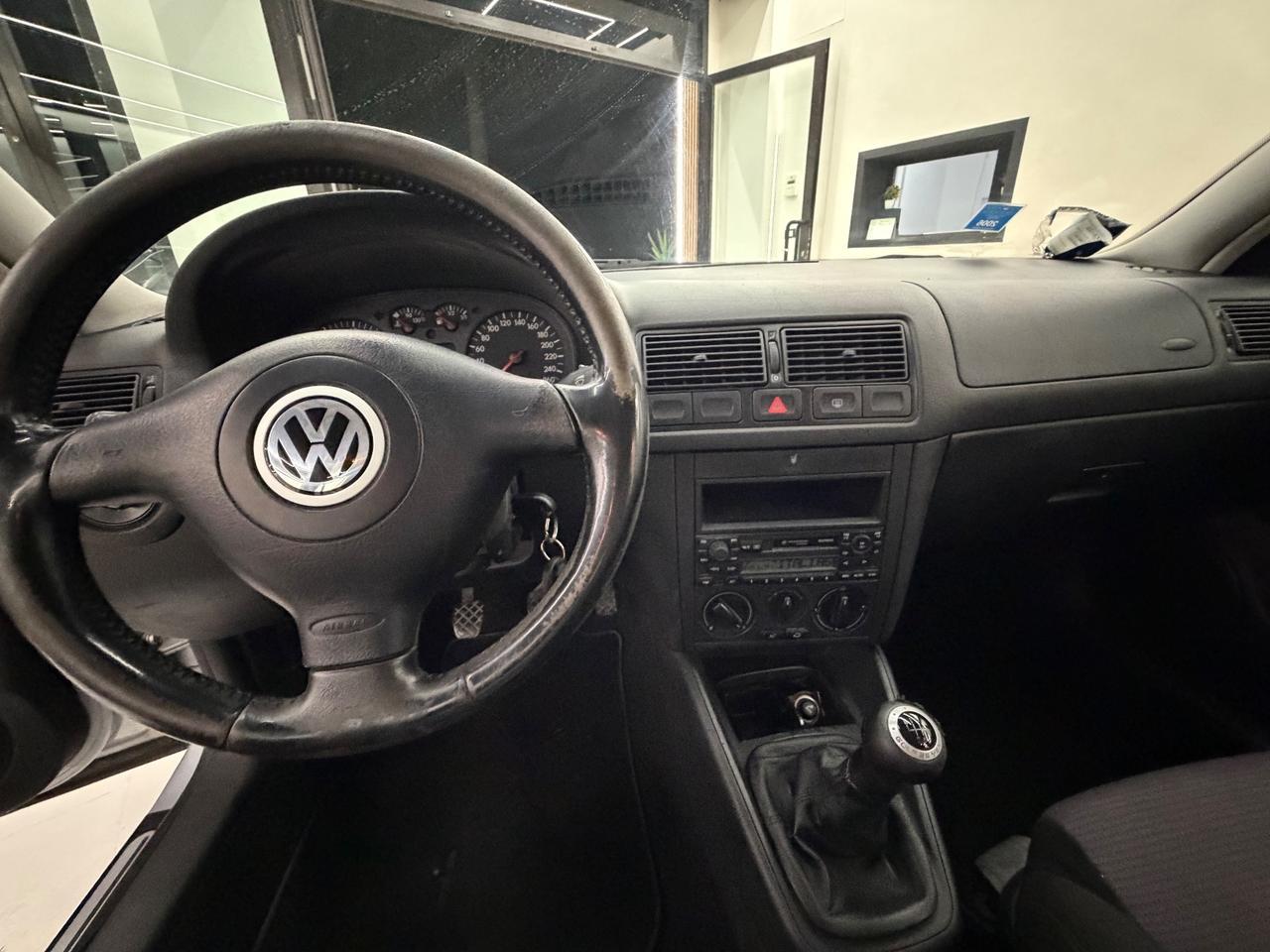 Volkswagen Golf 1.6 16V cat 5 porte Comfortline