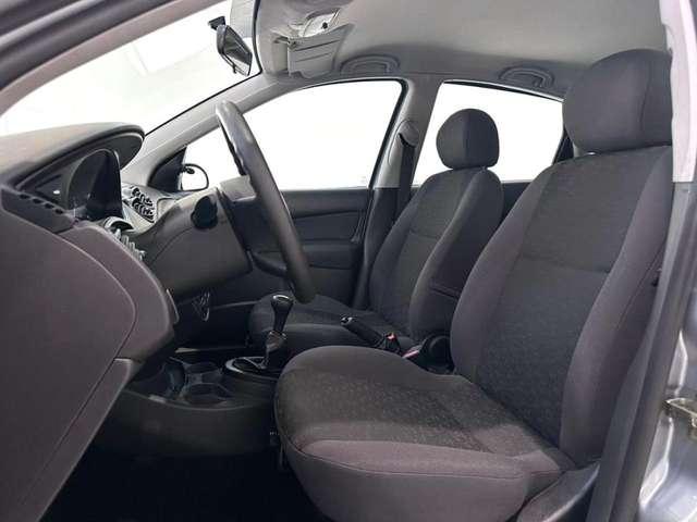 Ford Focus 1.6i 16V cat 5p. Ghia