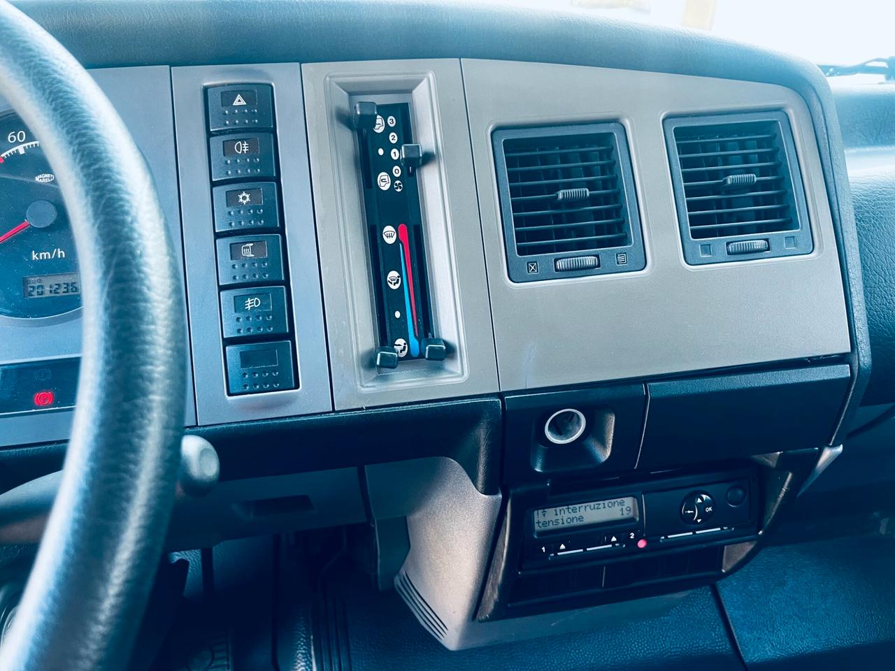 NISSAN ATLEON PATENTE C 3.0 TK56.15
