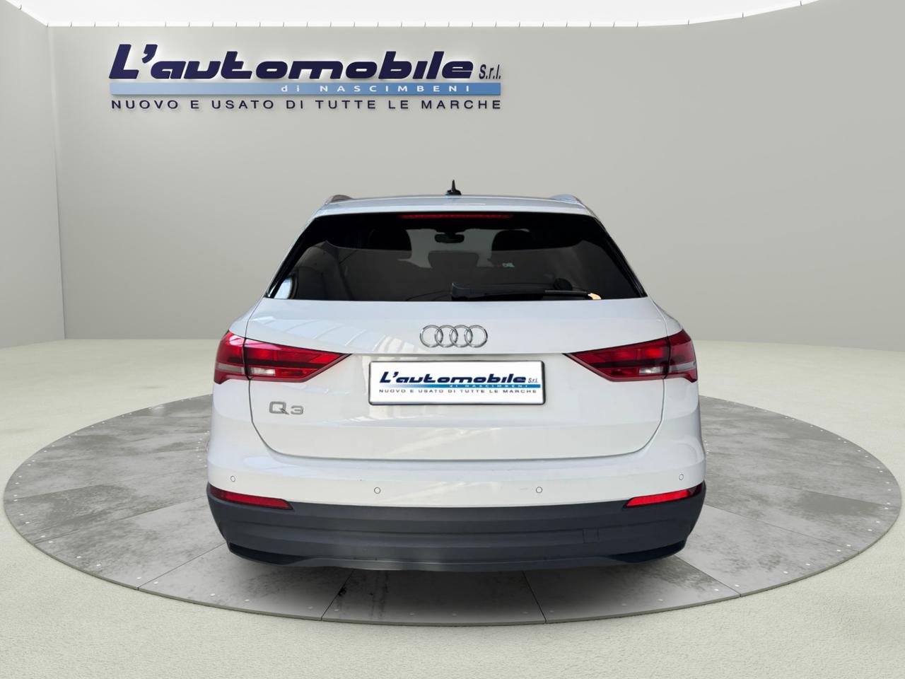 Audi Q3 35 2.0 tdi Business s-tronic