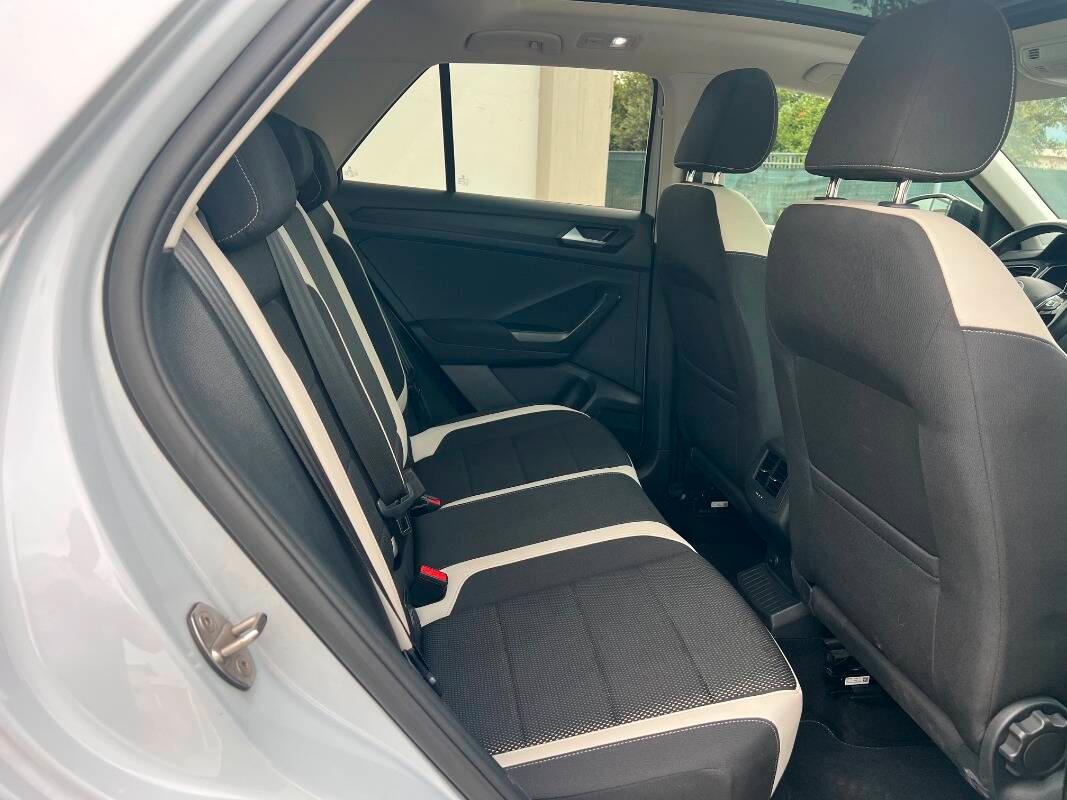 Volkswagen T-Roc 1.5 tsi Advanced dsg