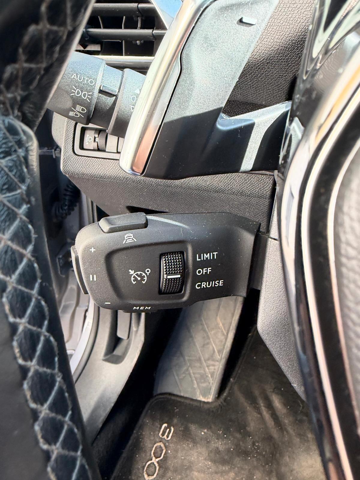 Peugeot 3008 BlueHDi 130 S&S EAT8 Allure Pack