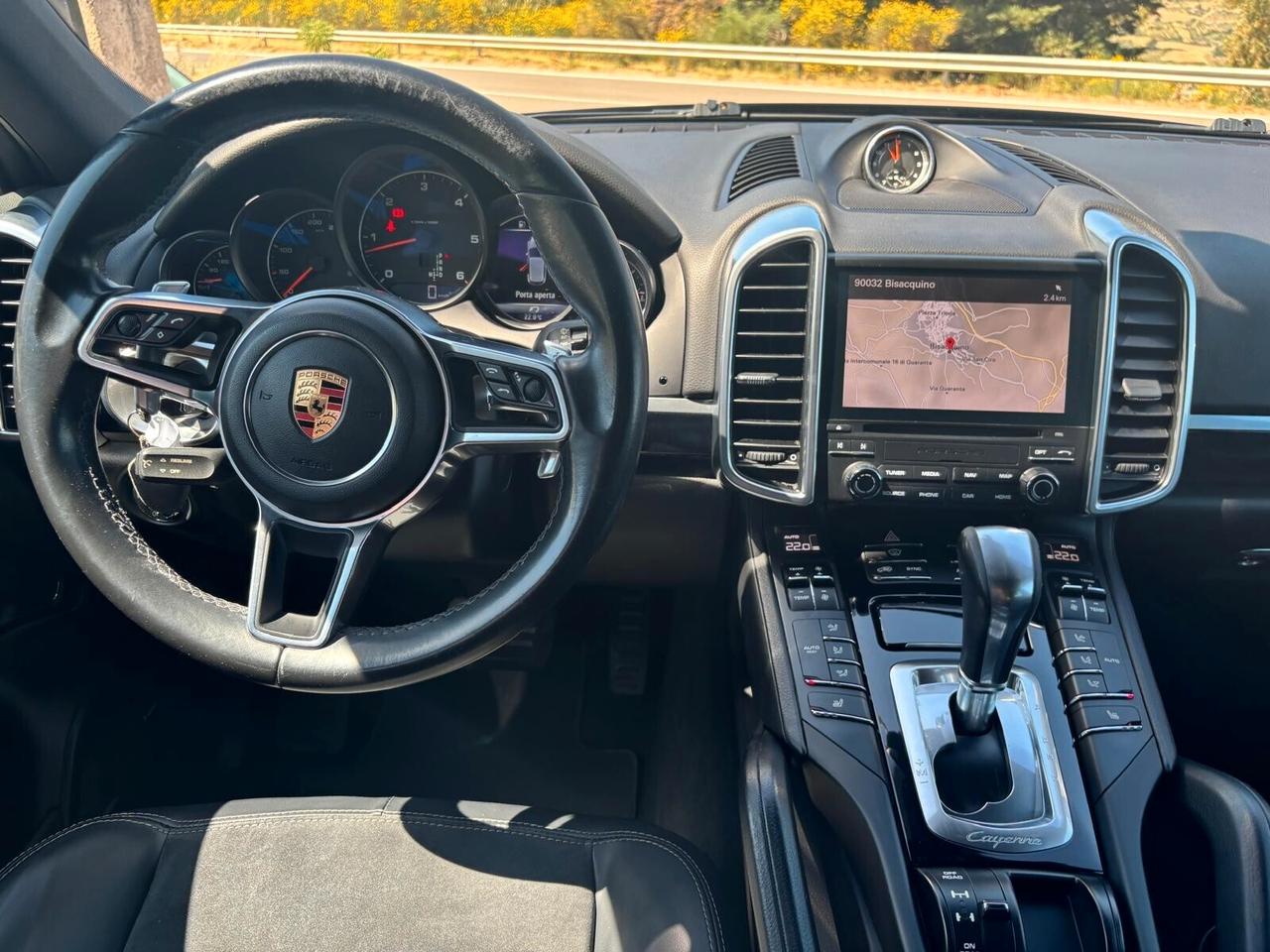 Porsche Cayenne 3.0 Diesel Platinum Edition - 2018