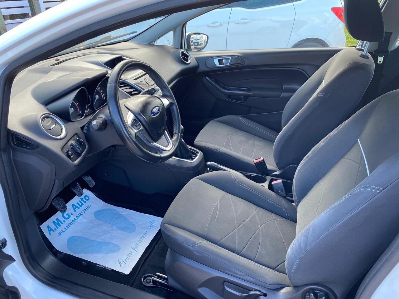 Ford Fiesta 1.5 TDCi 75CV 3 porte Black & White Edition