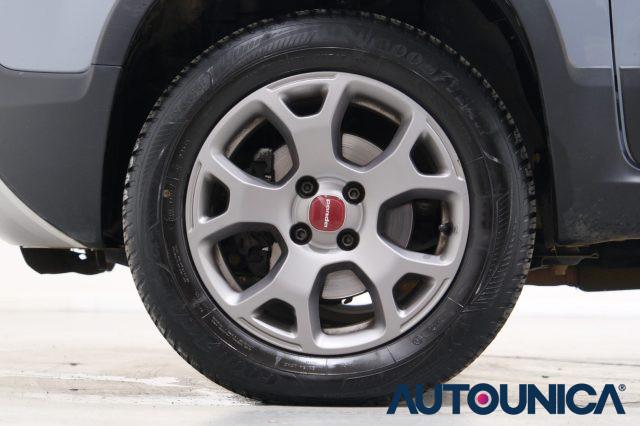 FIAT Panda CROSS 0.9 TWINAIR TURBO S&S 4x4 NEOPATENTATI