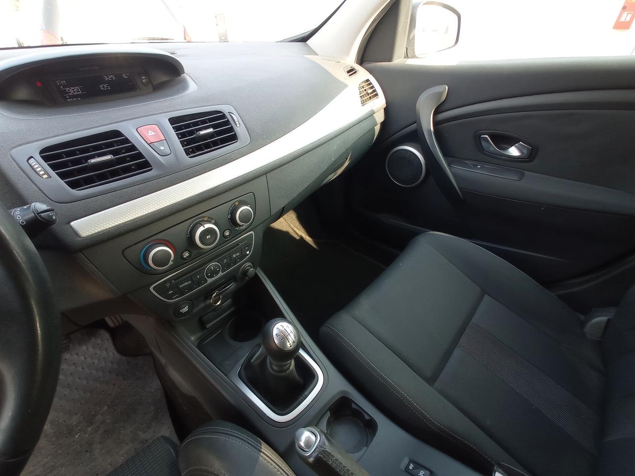 Renault Megane Mégane 1.9 dCi 130CV