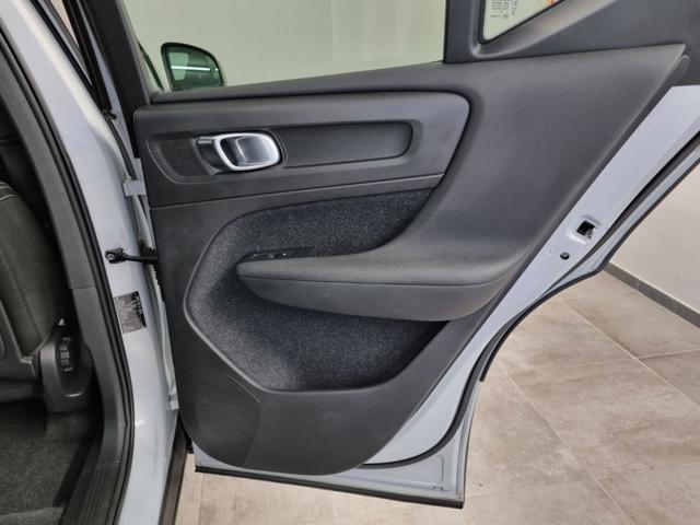 VOLVO XC40 D3 R-design
