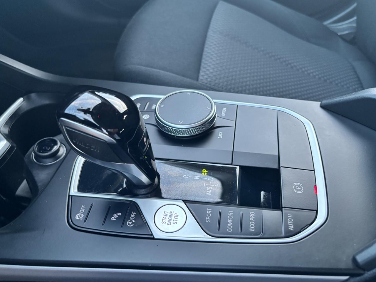 Bmw 118 118 d 5p. Business Advantage