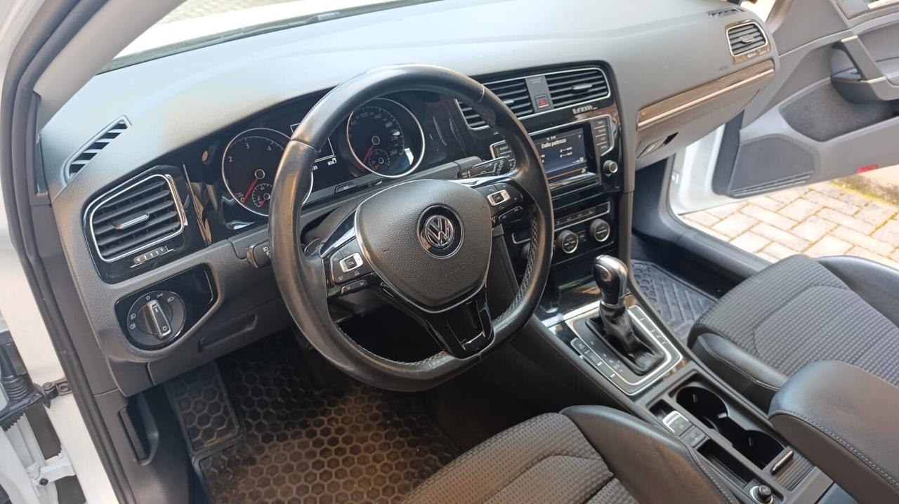 Volkswagen Golf Business 2.0 TDI DSG 5p. Highline BlueMotion Tech.