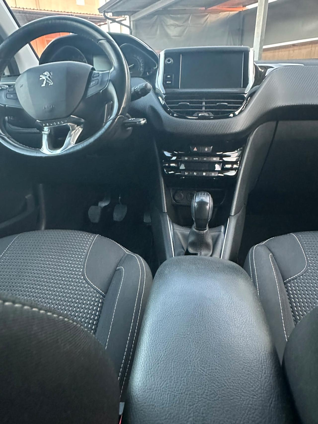Peugeot 208 PureTech Turbo 110 S&S 5 porte GT Line