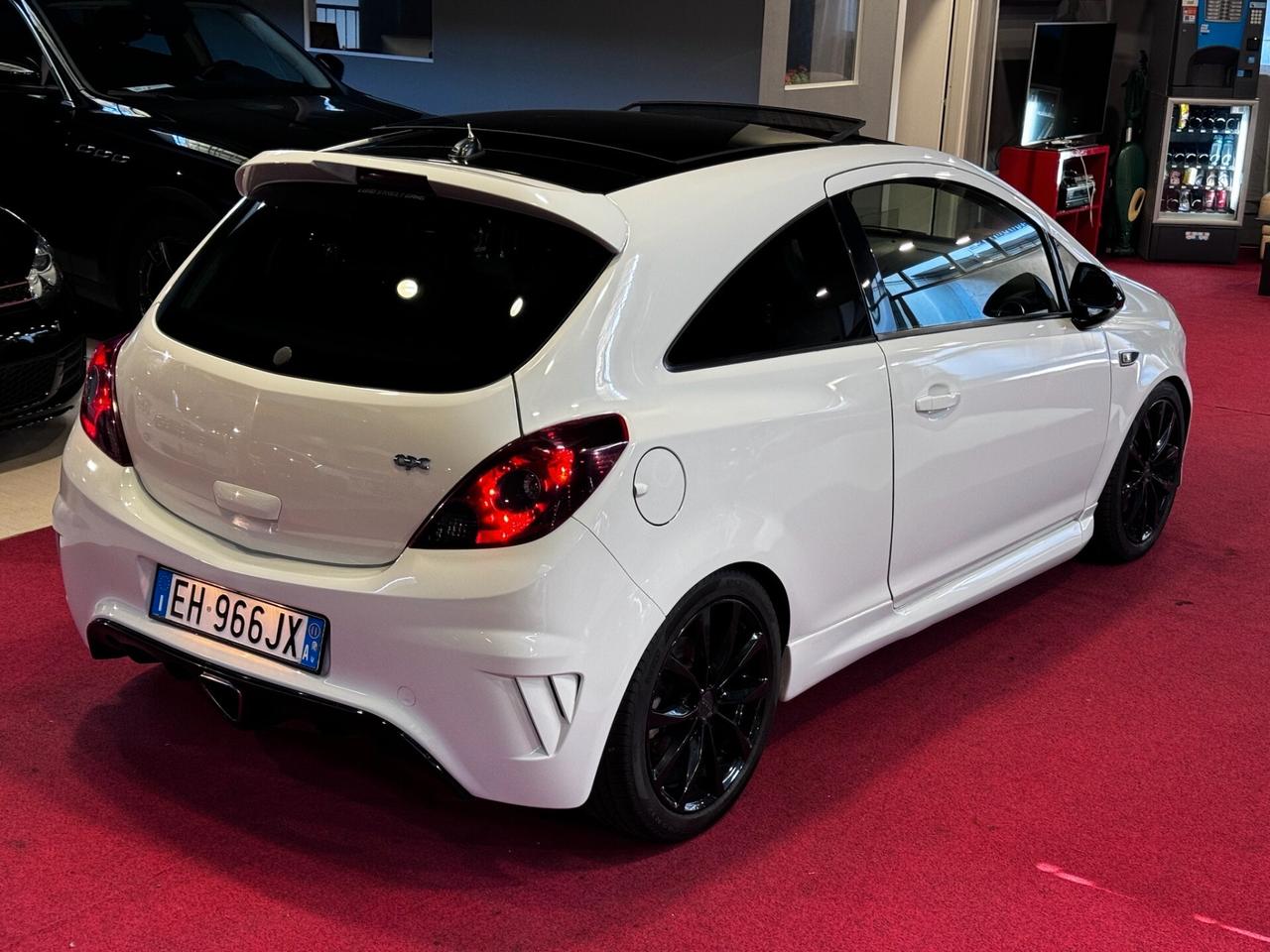 Opel Corsa 1.6 T 192CV 3 porte OPC