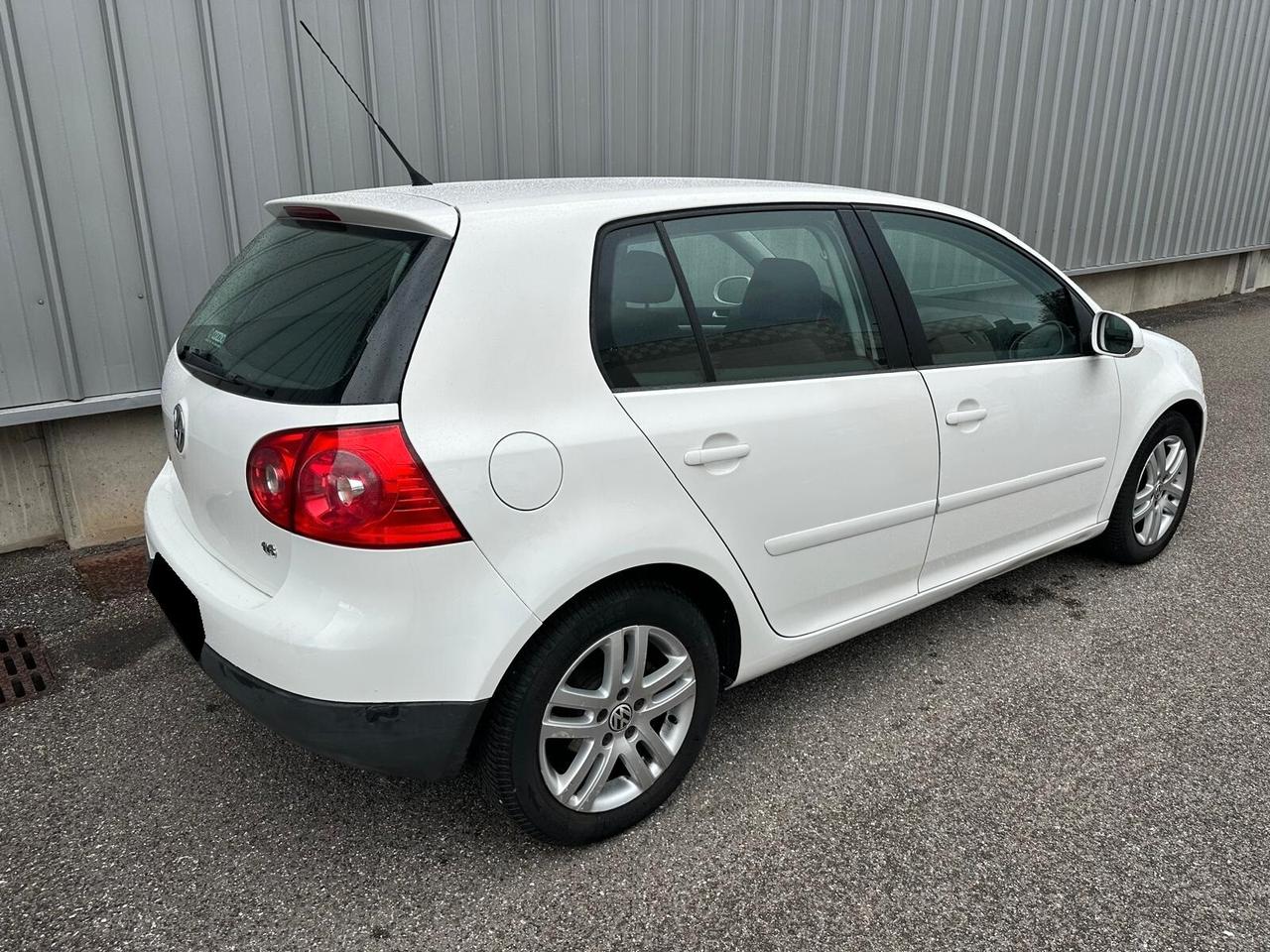Volkswagen Golf 1.6 5p. Comfortline