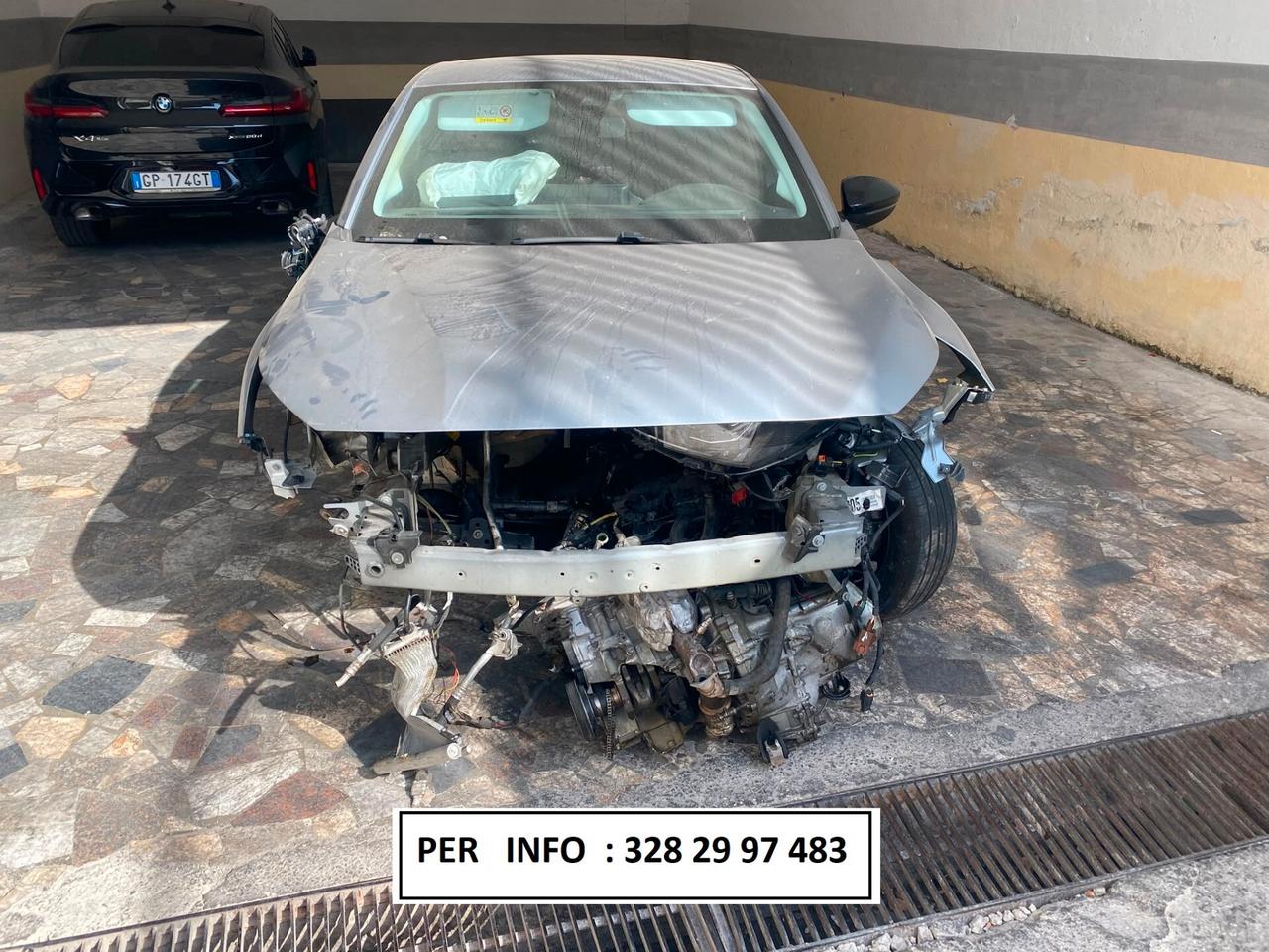 Peugeot 208 1.2cc benzina(PRIVATO)-2024
