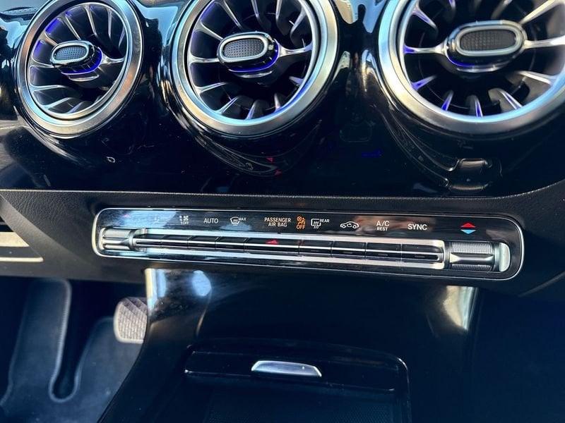 Mercedes-Benz Classe A A 180 d Sport Night edition auto