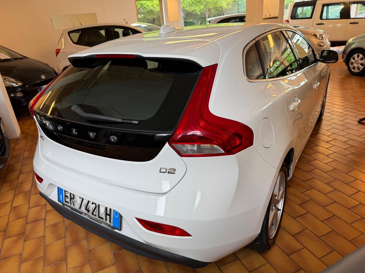 Volvo V40 D2 1.6 DIESEL OK NEOPATENTATI