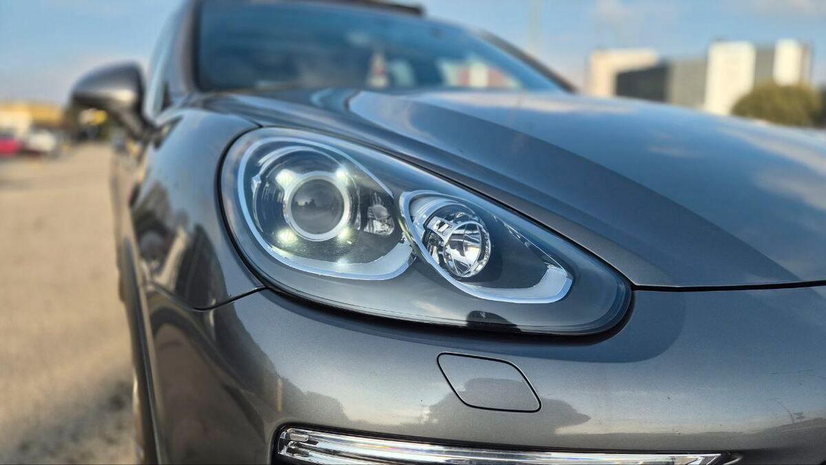 Porsche Cayenne 3.0 Platinum Edition tiptronic