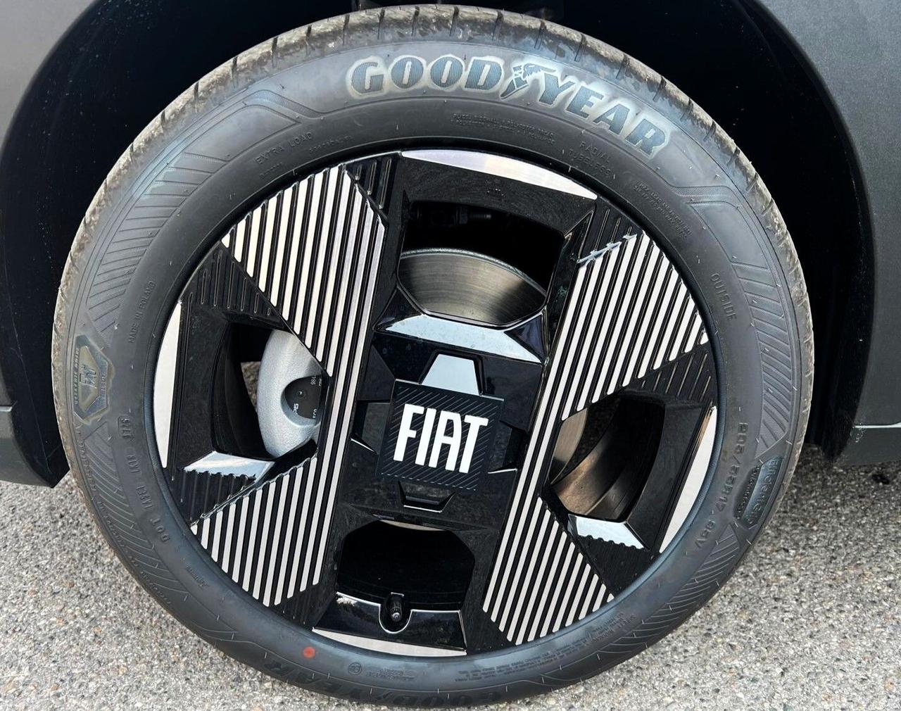 Fiat Grande Panda 1.2 Hybrid 110 CV S&S La Prima