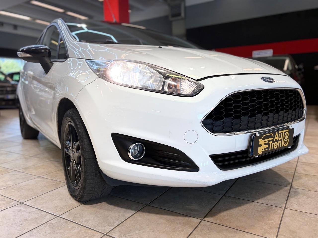 Ford Fiesta 1.0 82CV 5 porte Black & White Edition