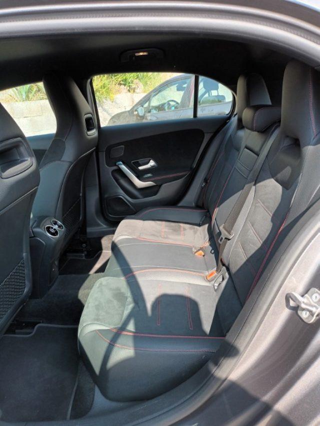 MERCEDES-BENZ A 180 D AUTOMATIC AMG LINE 116CV CAM360° NAV PACK LUCI