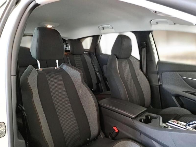 PEUGEOT 3008 BLUEHDI 130 EAT8 SES ACTIVE PACK SUV
