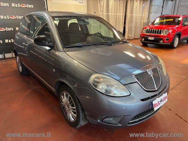 LANCIA Ypsilon 1.2 69 CV Argento