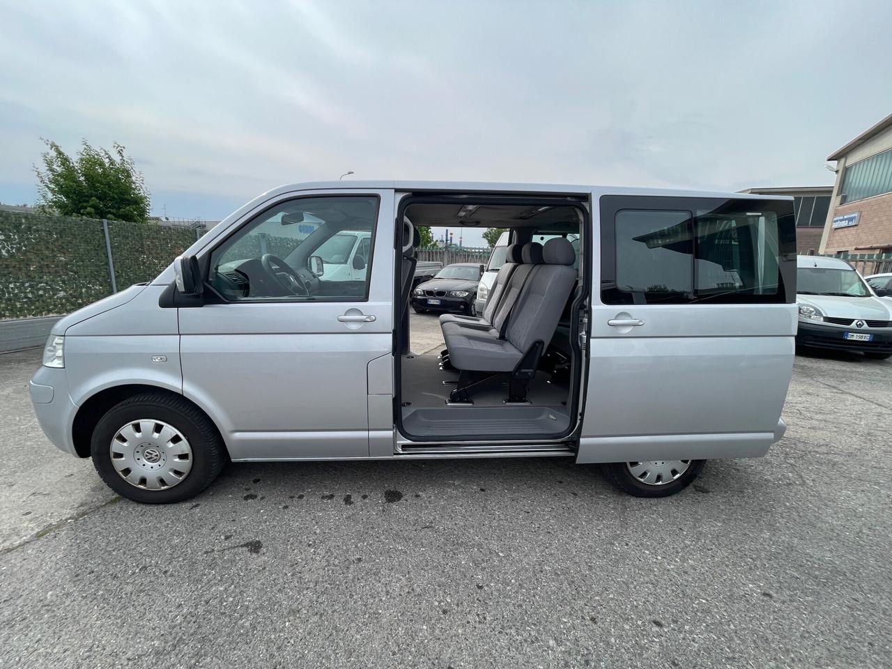 Volkswagen Transporter 2.5 TDI/130CV PC-TM Kombi