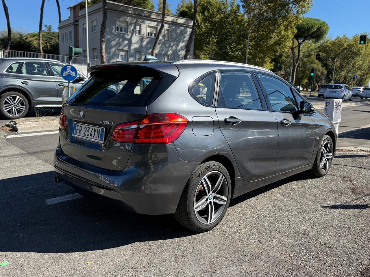 Bmw 2er Active Tourer 218d Luxury Tetto Navi