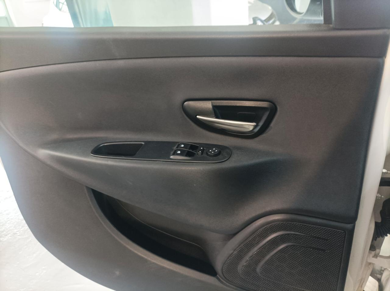 Lancia Ypsilon 1.2 69 CV 5 porte GPL - 2018-Distr ok