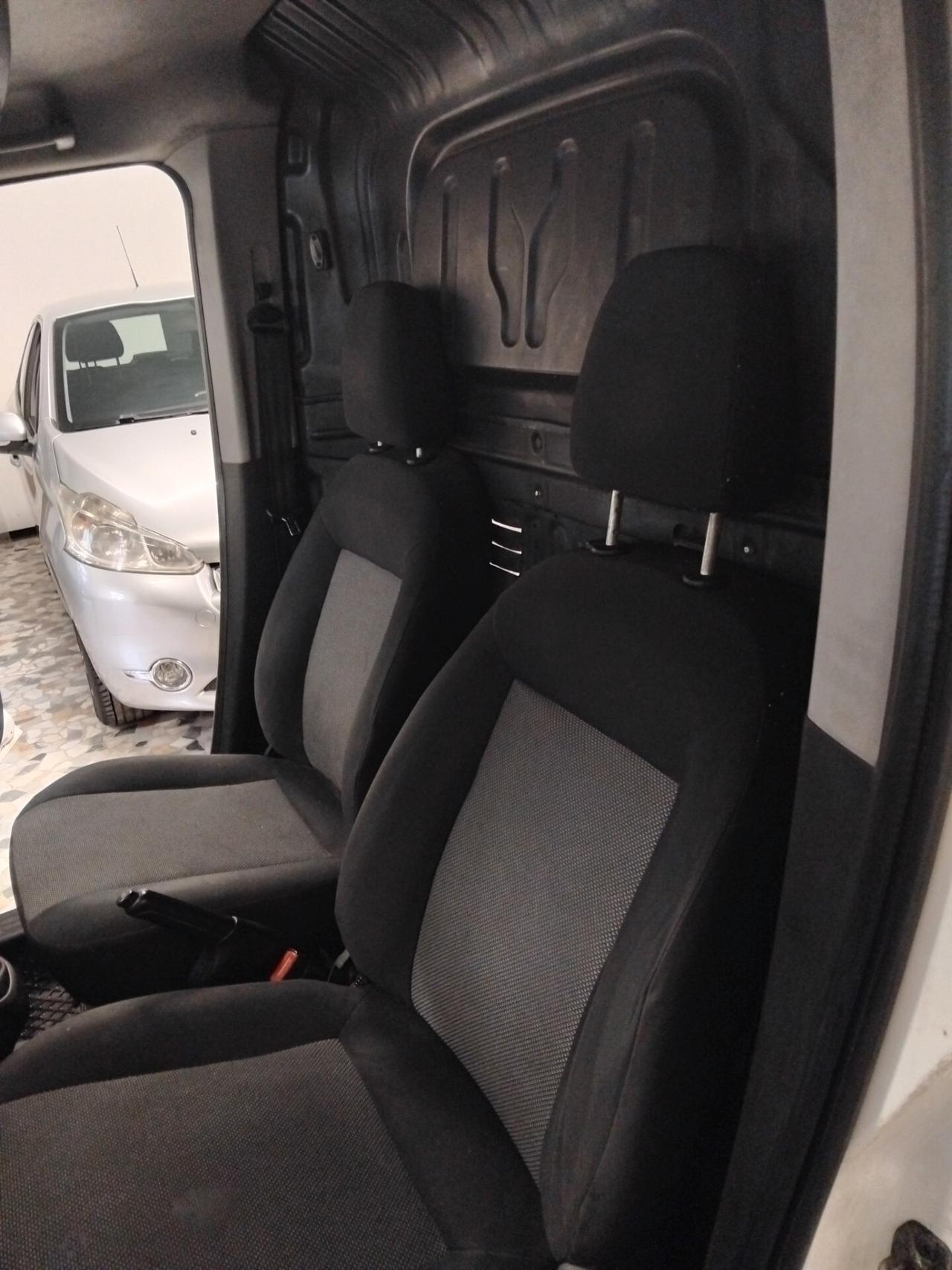 Fiat Doblo Doblò 1600 MJ 16V Cargo Maxi Lamierato