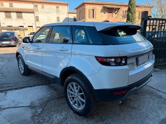 Land Rover Range Evoque 2.2 TD4 5p. Pure