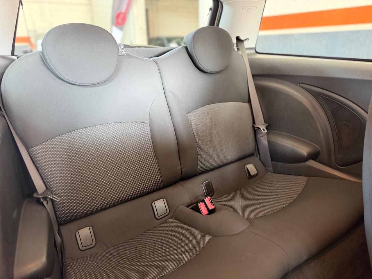 Mini 1.6 16V Cooper D NEOPATENTATI