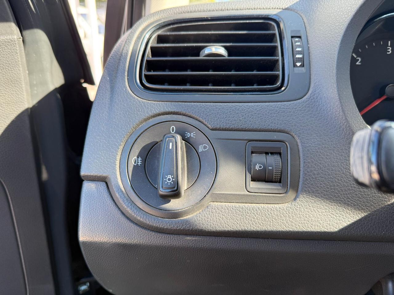 Volkswagen Polo 2015