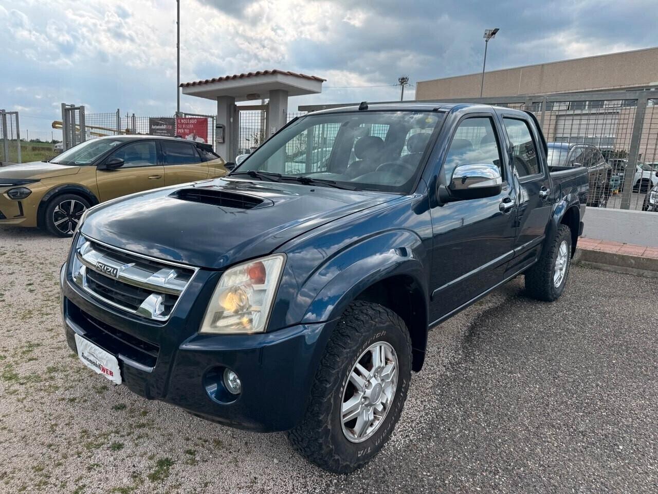 Isuzu D-Max 3.0 TD cat Space Cab 4WD Pick-up LS EU4
