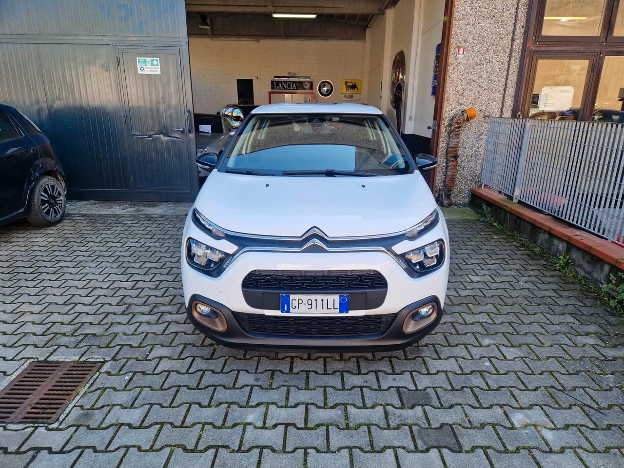 Citroen C3 3A SERIE PURETECH 83 S&S SHINE