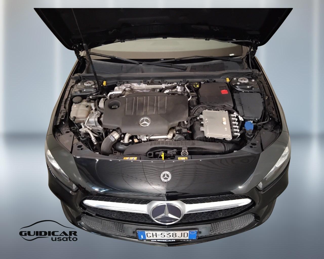Mercedes-Benz Classe A - W177 2018 - A 180 d Sport auto