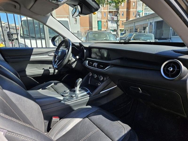 Alfa Romeo Stelvio 2.2 Turbo Diesel 210CV AT8 Q4 Business