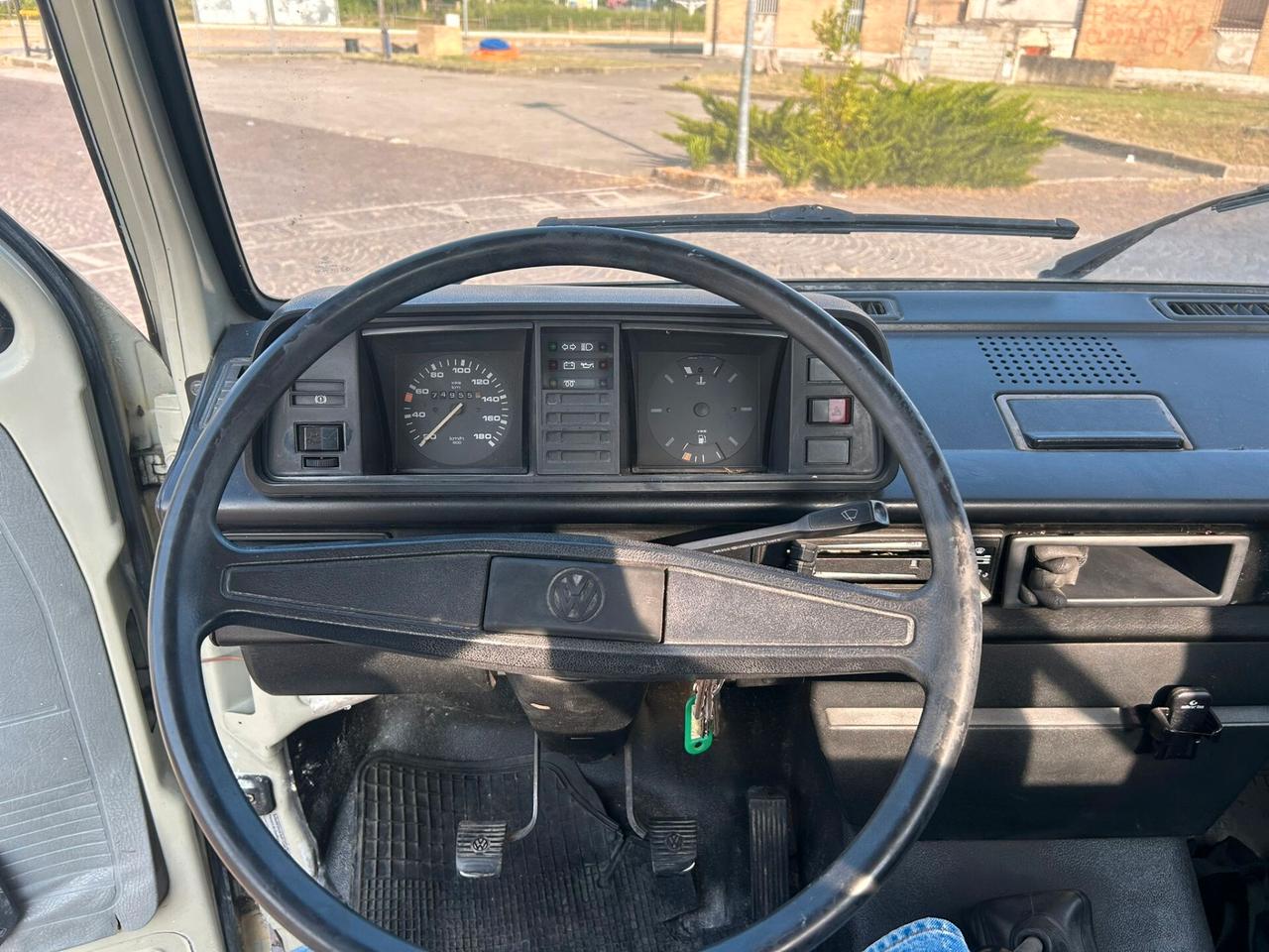 Volkswagen T3 1.6 TD Trasporter cassone fisso