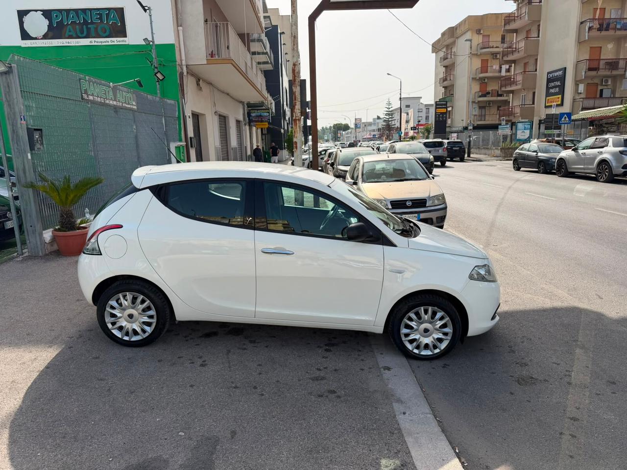 Lancia Ypsilon 1.2 69 BENZINA CV 5 porte S&S Silver - ANNO 2013 - NEOPATENTATO