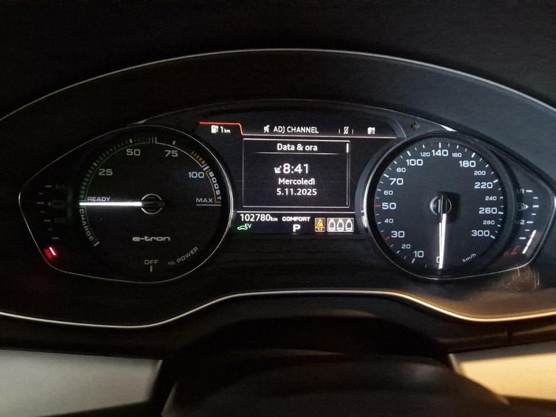 AUDI Q5 55 TFSI e Business quattro S tronic