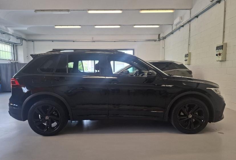 Volkswagen Tiguan 2.0 TDI 150 CV SCR DSG 4MOTION R-Line